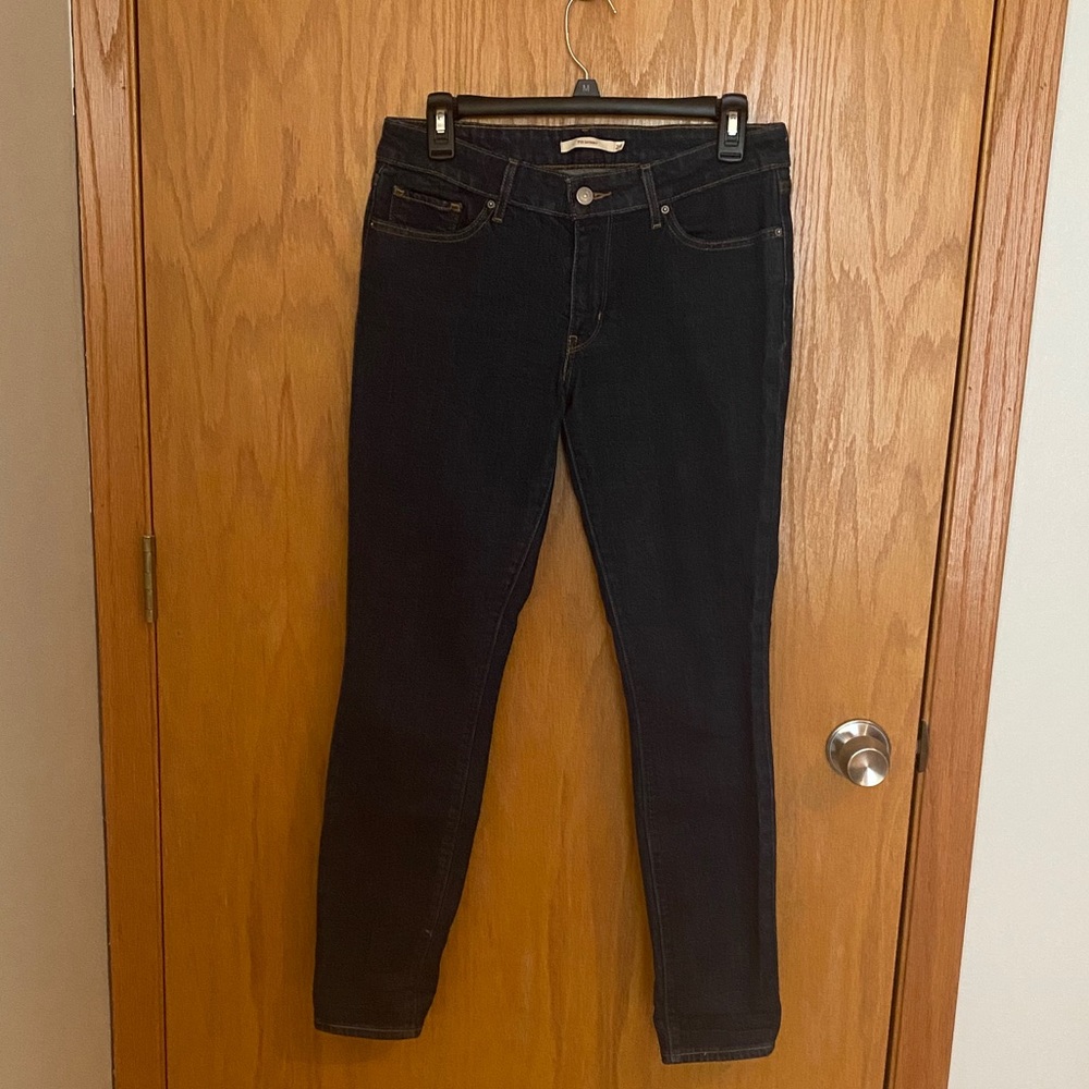Levi’s 711 jeans